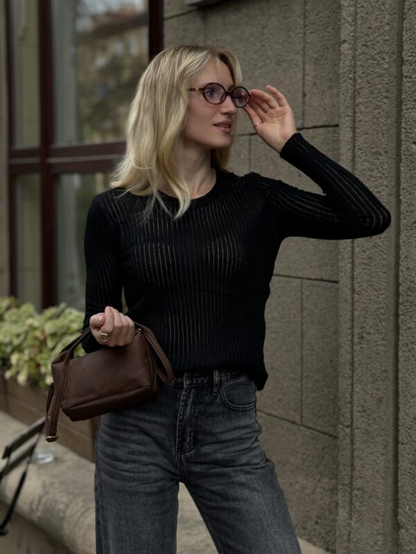 Полупрозрачный джемпер